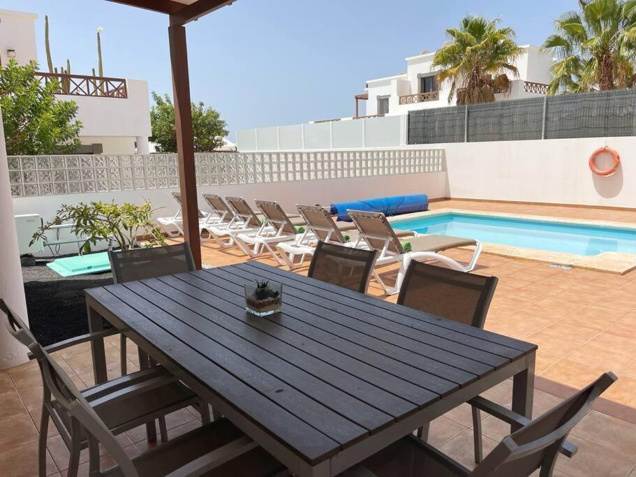 Eslanzarote Villa Varadero, Heated Pool プラヤ・ブランカ エクステリア 写真
