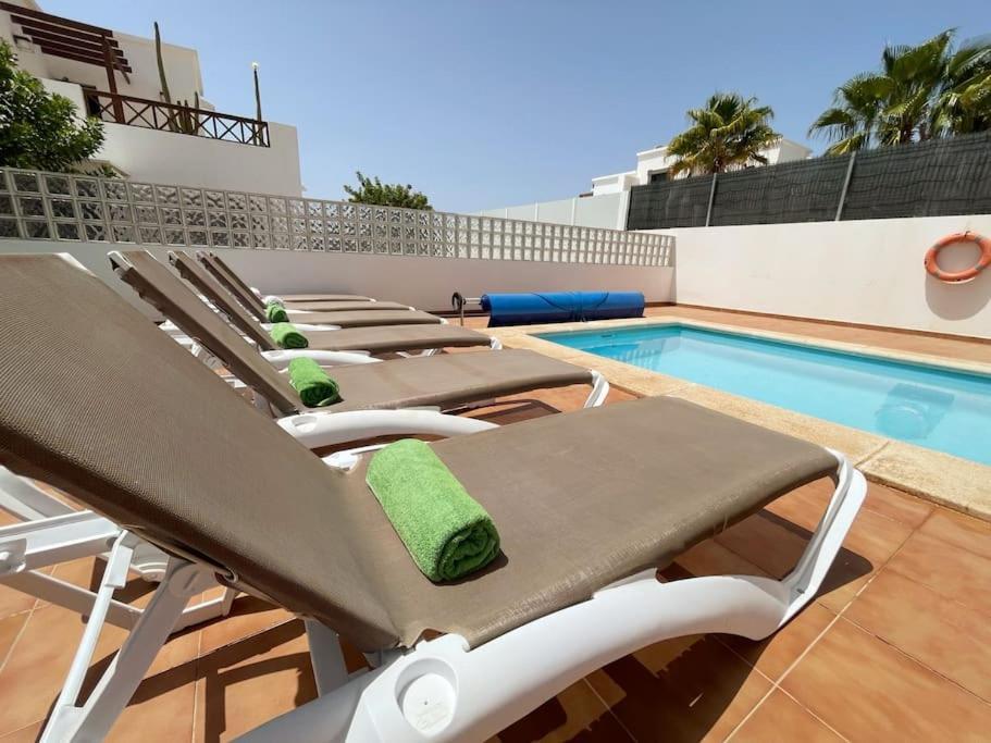 Eslanzarote Villa Varadero, Heated Pool プラヤ・ブランカ エクステリア 写真